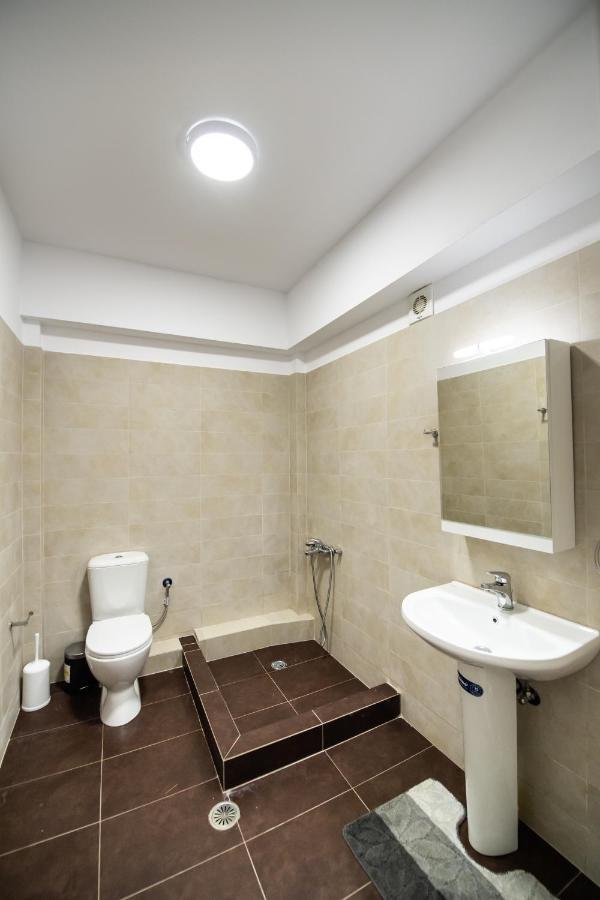 Nikiana Two Bedroom Apartment Bagian luar foto